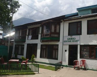 Grand Heritage Resort - Pahalgam - Gebäude