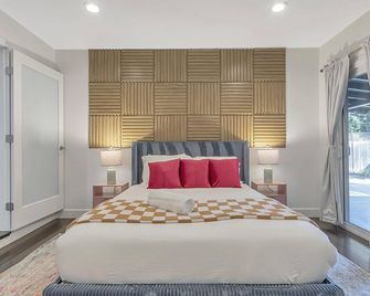 Newluxhome!pooltable!hottub!heart Of Downtown Sj - San Jose - Habitació