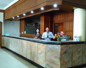 Athaya Hotel Kendari - Kendari - Reception