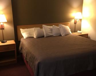 Moose Lake Lodge & Suites - Moose Lake - Bedroom
