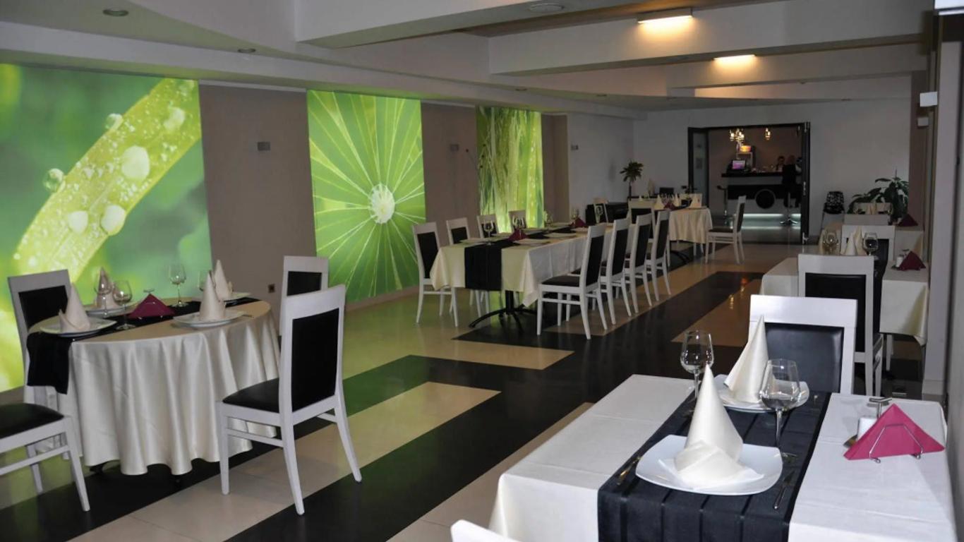 Black Tulip Hotel
