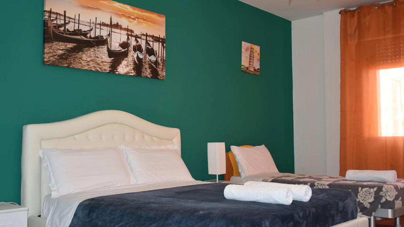 Venice Popular Apartment