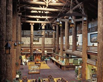 Glacier Park Lodge - East Glacier Park - Vista esterna