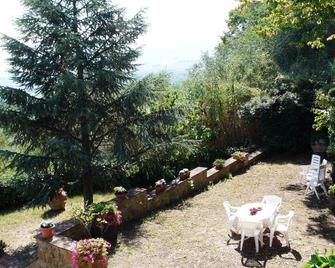 Holiday house Chianni for 1 - 9 persons with 4 bedrooms - Holiday house - Chianni - Patio