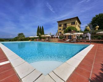 Villa Curina Resort - Castelnuovo Berardenga - Bazén