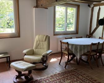 Longère Renovée, Maison de Campagne à Colombage Avec Cheminée Proche Foret - Noyers - Comedor