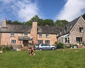 Farmhouse Annexe with huge garden and close to beach/moors - Totnes - Budova