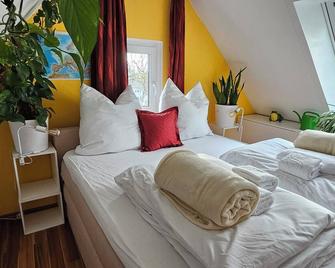 The Smart Living Nest - Comfyhome Apartments Stuttgart - Stuttgart - Bedroom