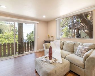 Hiking · Biking · Relax · Recharge · Mtn Retreat! - Running Springs - Living room