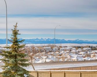 Rocky View Bed & Breakfast - Calgary