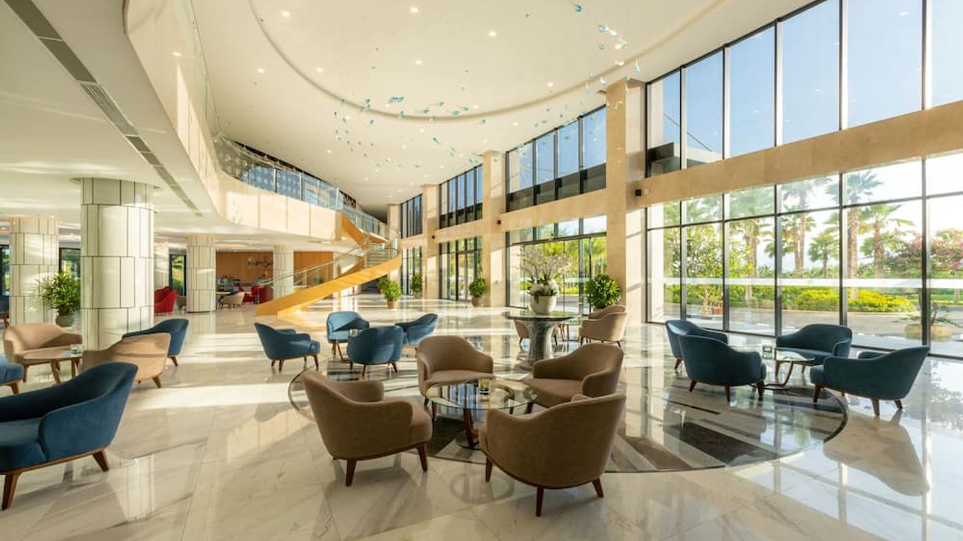 셀렉텀 노아 리조트 깜란