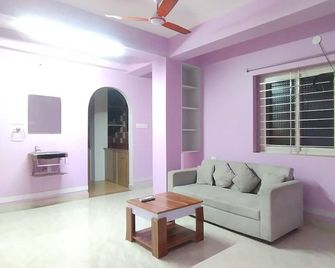 The Lakeview Classic Homestay - Agartala - Salon