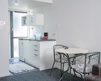 Superior Queen Room Studio - Christchurch