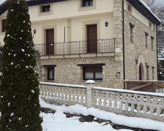 Torres 1 - Merindad de Valdivielso - Budynek