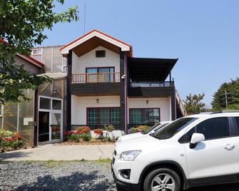 Badawapureunsol - Taean - Edificio