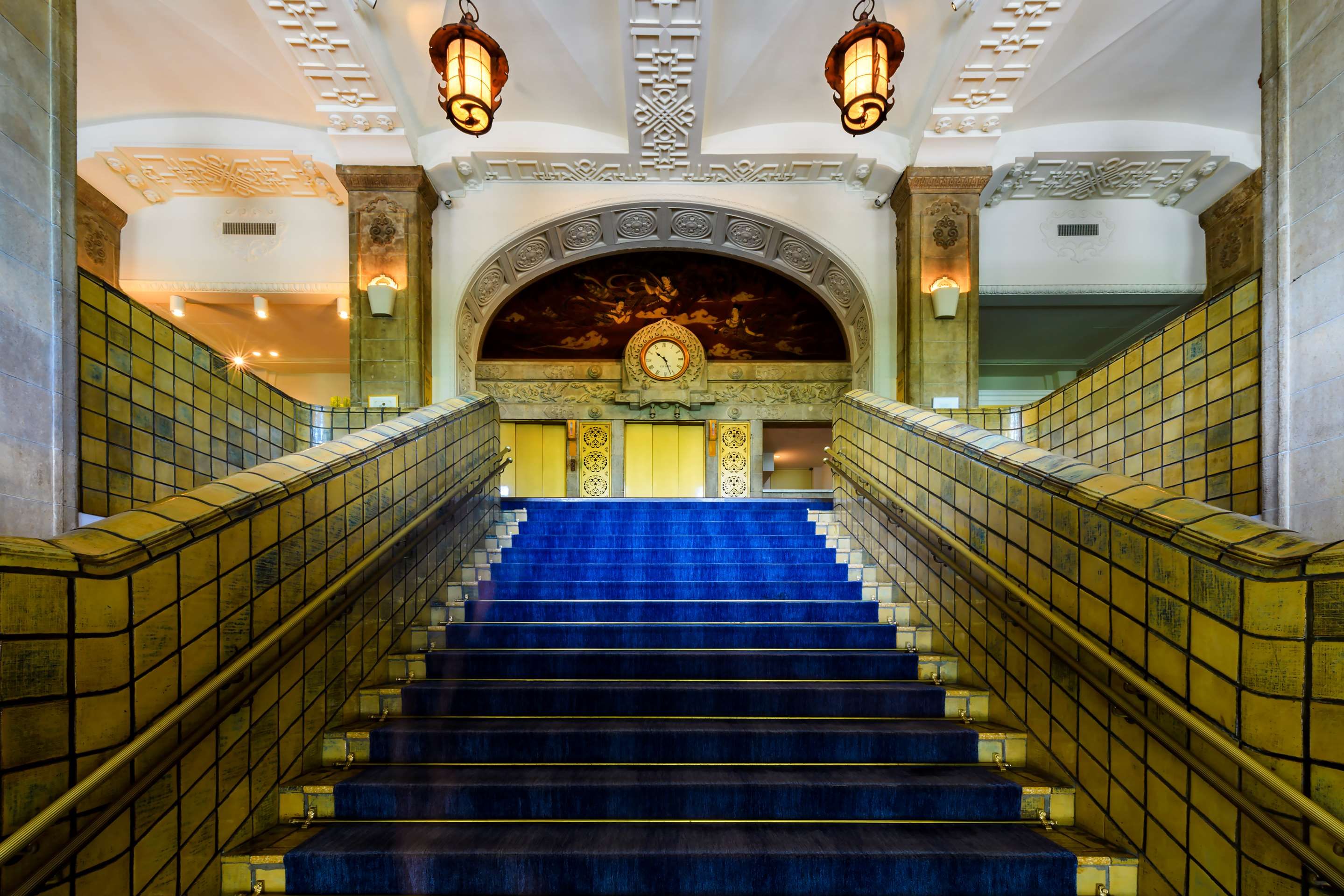 Stairs view of Hotel New Grand