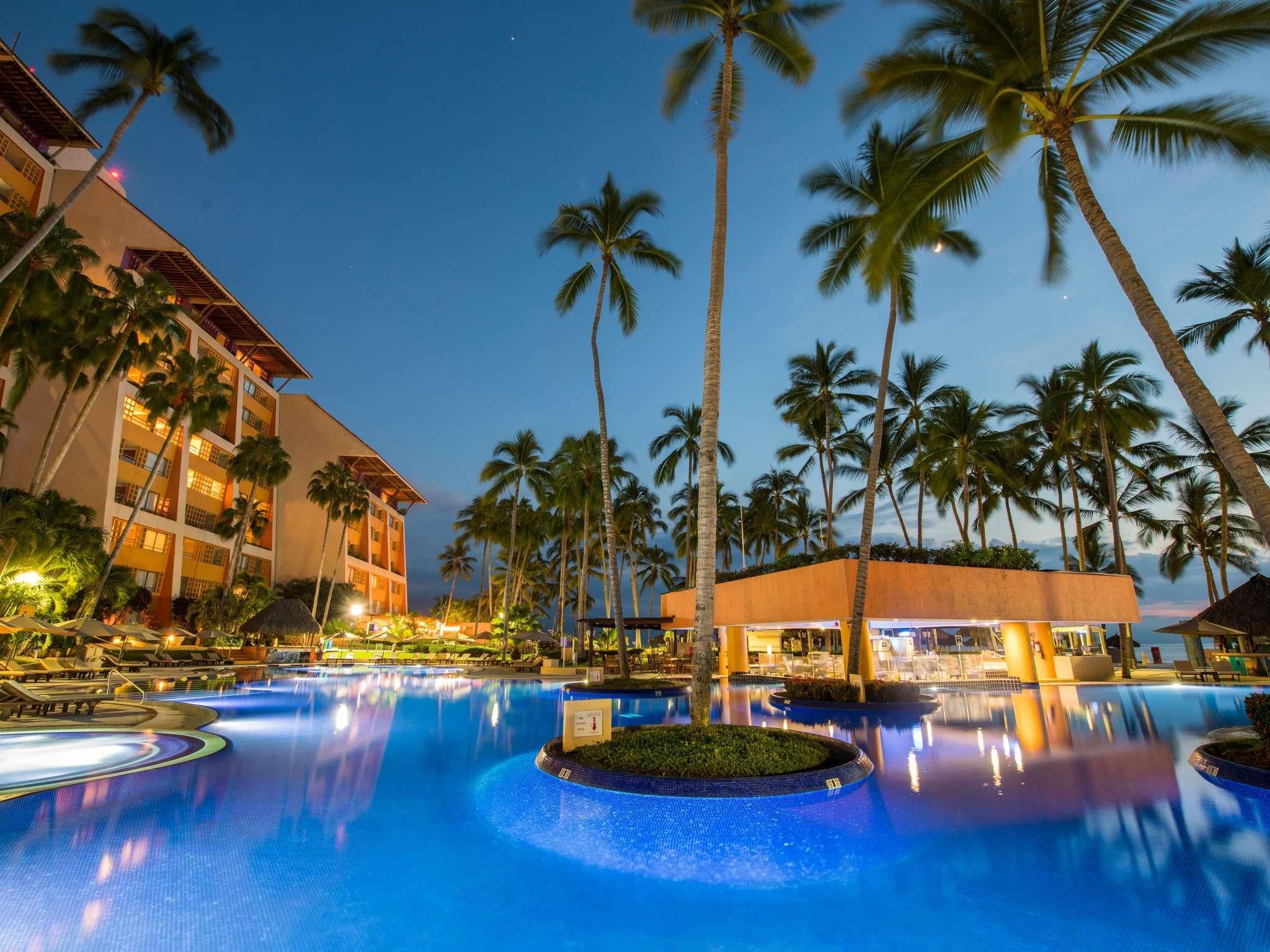 Club Regina Puerto Vallarta managed by Accor - Puerto Vallarta - Pool