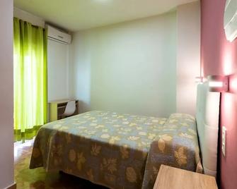 Hostal Rocamar - Almuñécar - Habitación