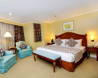 Oxford Suites Makati - Makati - Quarto