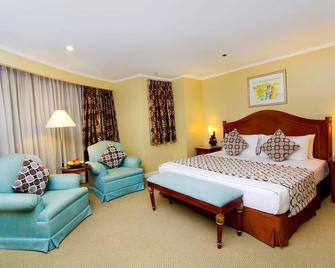 Oxford Suites Makati - מאקאטי סיטי - חדר שינה