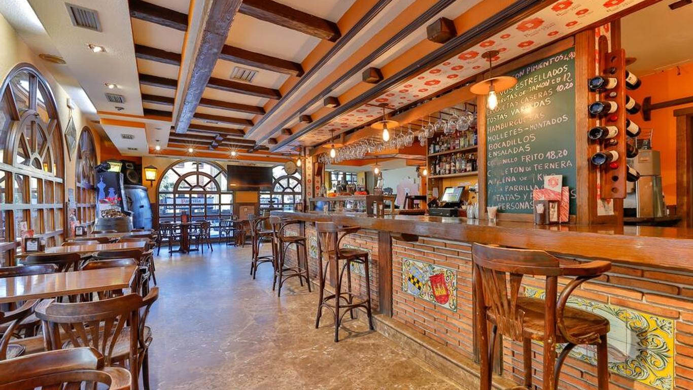 Hostería El Bodegón De Gredos