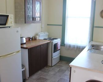 Waihi Cottage Entertainment - Waihi - Kitchen