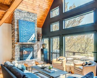 Owls Nest - Blowing Rock
