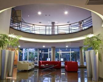 Hotel Urbano Posadas - Posadas - Lobby