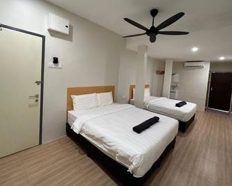 Homestay Suria - Kuala Kangsar - Bedroom