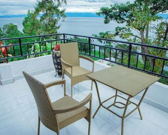 Kigufi Hill, Agape Resort & Kivu Edge - Gisenyi - Balkón
