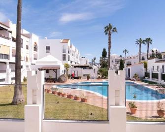 Sofivan Tropical - Pueblo Mediterraneo - Motril - Piscina