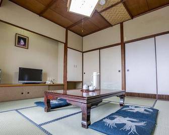 Tsuruga Tunnel Onsen Kitaguni Grand Hotel - Tsuruga - Jídelna