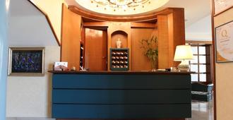 Hotel Del Campo - Matera - Front desk
