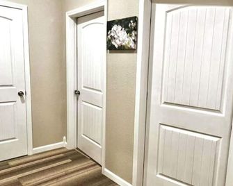 Hotel Pinehurst- Laurel Suite 209 - Laurel - Flur