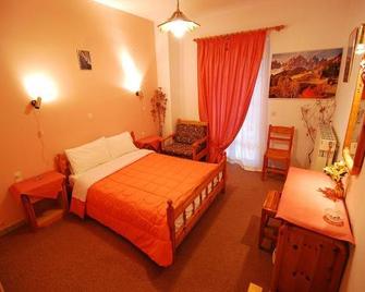 To Oneiro - Karpenísi - Slaapkamer