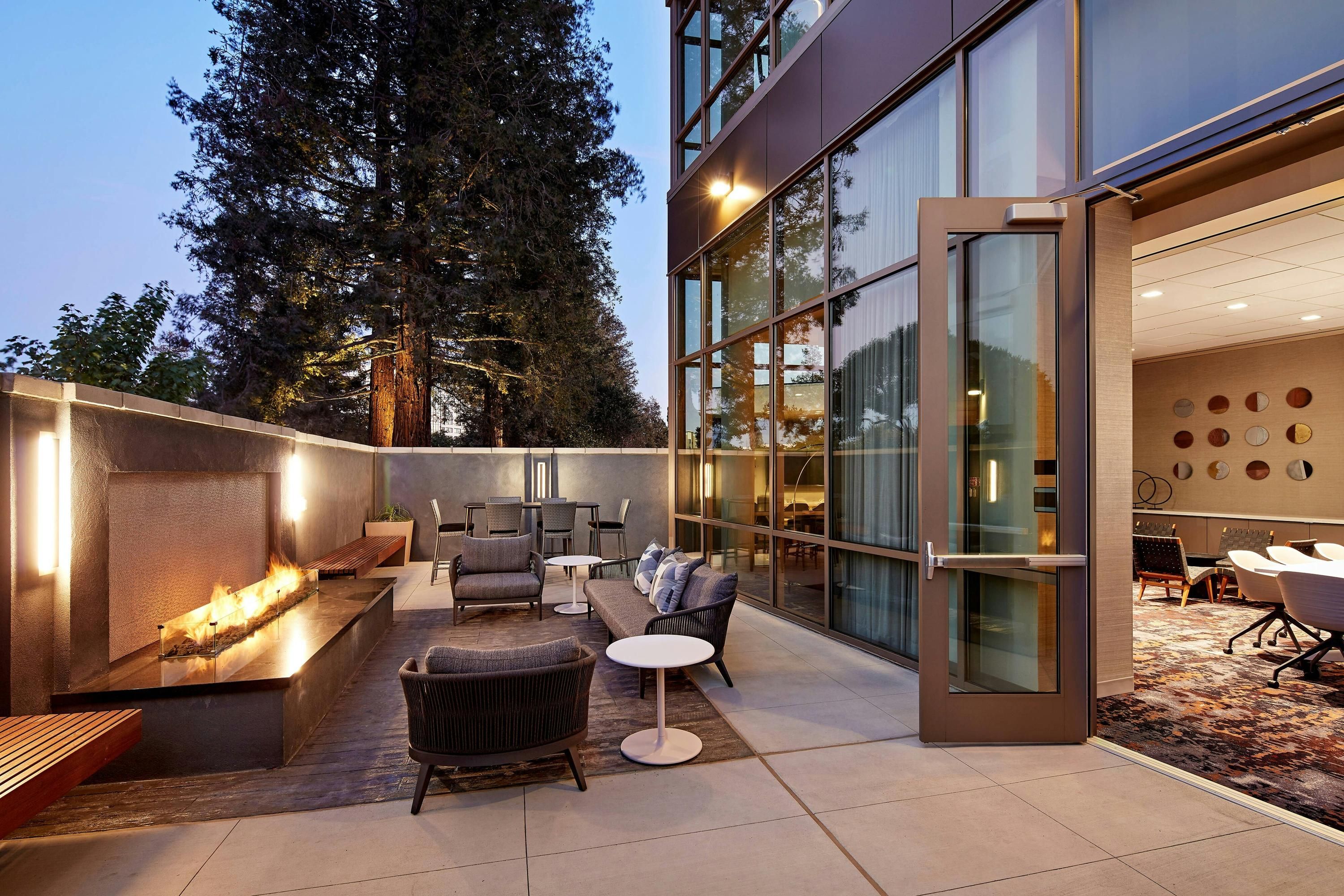 AC Hotels by Marriott San Jose Santa Clara - סנטה קלרה - פטיו