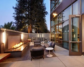 AC Hotels by Marriott San Jose Santa Clara - סנטה קלרה - פטיו