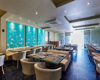 Grand 3D - Bhuj - Restaurante