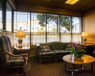Coventry Motor Inn - San Francisco - Living room