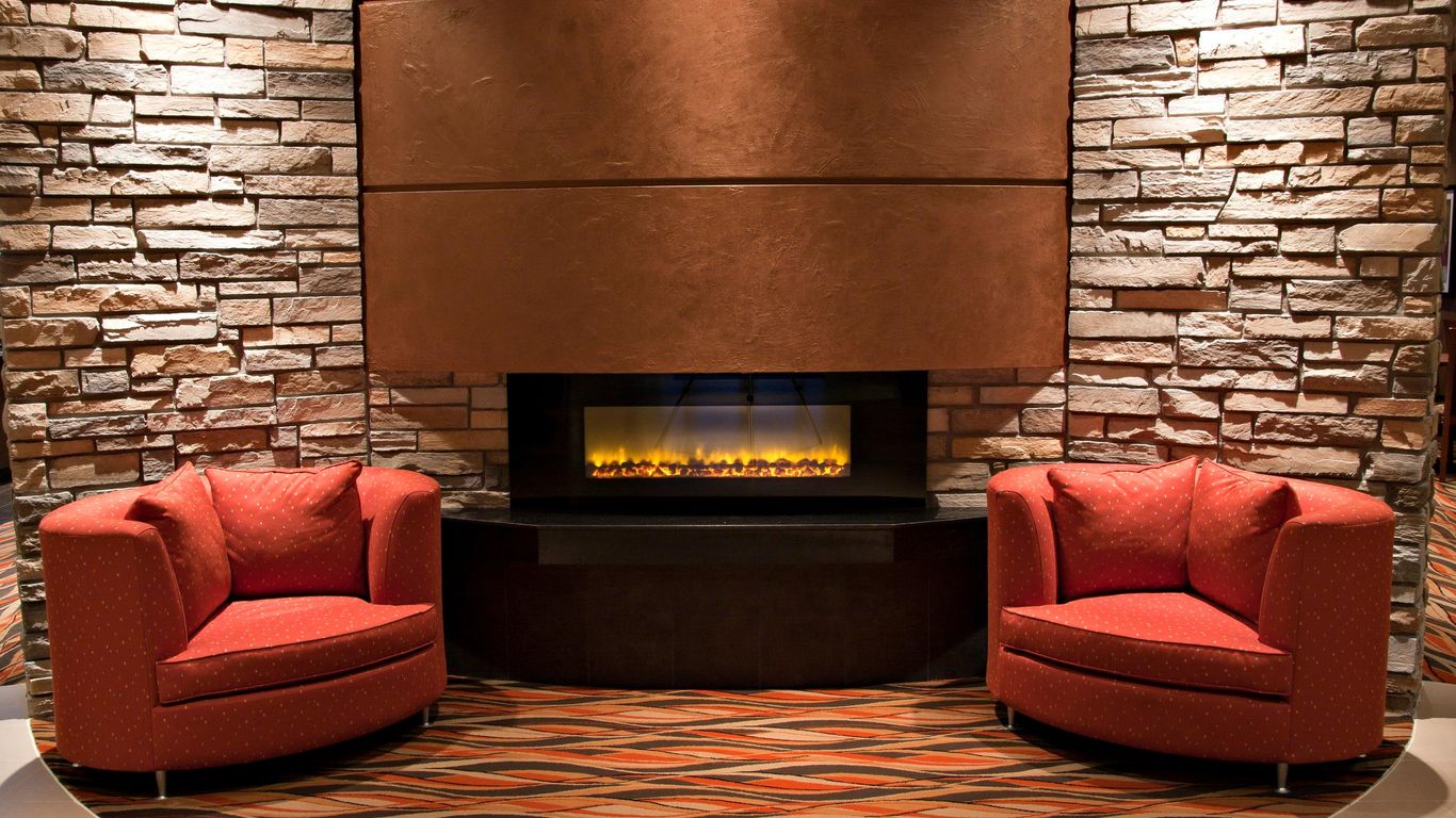 Holiday Inn Express Pembroke By IHG