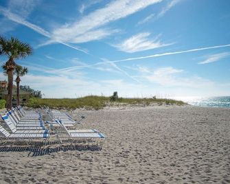 Beach Front Condo Paradise. Ground Floor.Studio. - Longboat Key - Beach