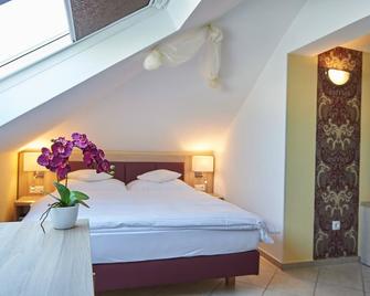 Hotel Wendelstein - Wendelstein - Schlafzimmer