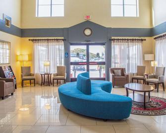 Quality Inn Merced Gateway to Yosemite - Merced - Lobby