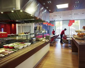 ibis Warszawa West Station - Warsaw - Dining room