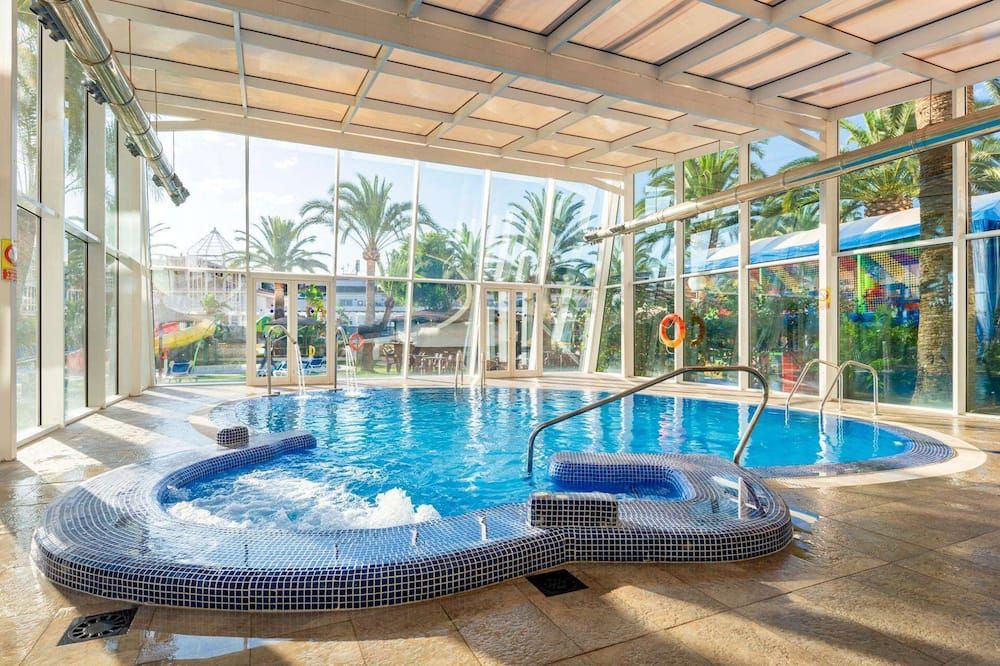 ميناء دينيا - دينايا - حوض السباحة