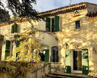 Mas de Monge - Tarascon - Building