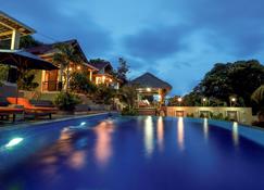 Nipah Pool Villas & Restaurant - Senggigi - Alberca