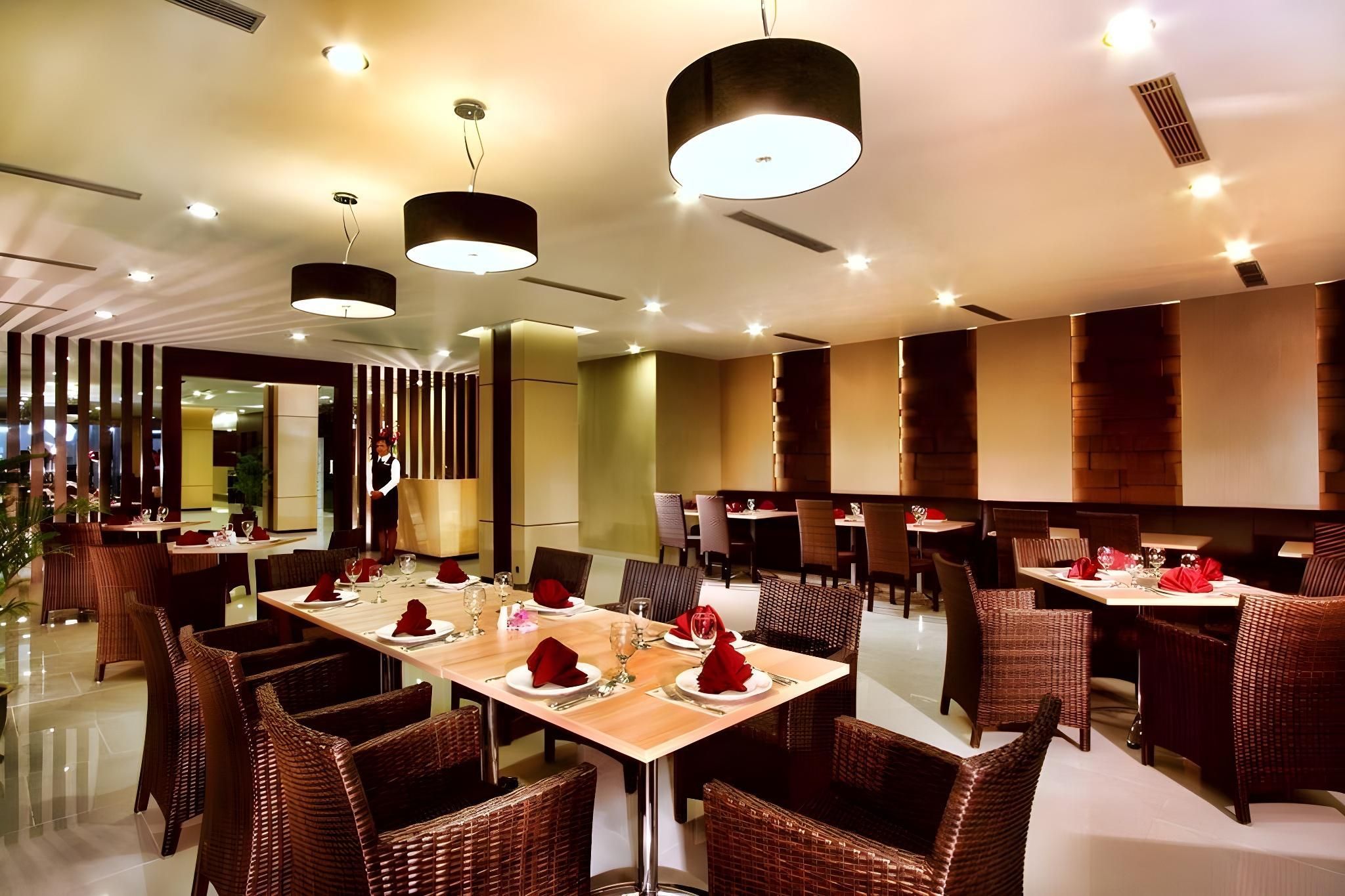 Orchardz Hotel Ayani