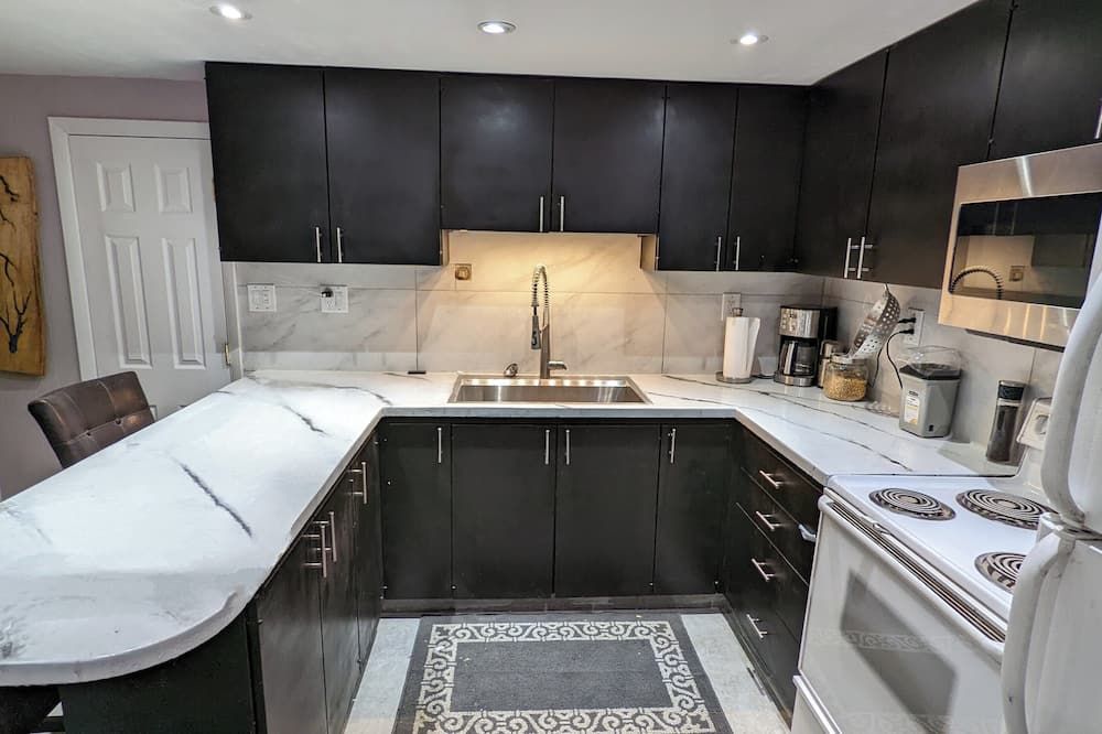 Home away from home furnished rental thats 5 min from downtown & 10 from airport - Salt Lake City - Cocina