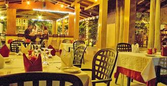 Sunrise Club Hotel Restaurant & Bar - Negril - Restauracja